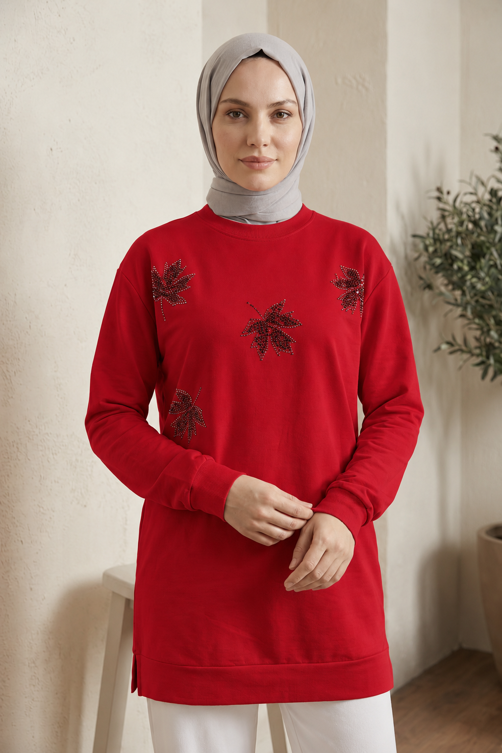 Kadın Taş İşlemeli Yaprak Desenli Uzun Tunik Sweatshirt